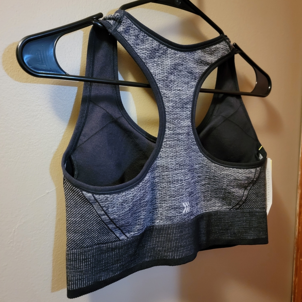 All in Motion Seamless Sports Bra Size XXL - Picture 2 of 6